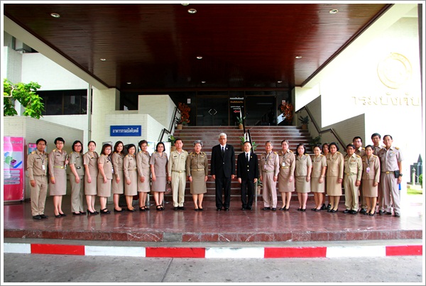 ﻿รัฐมนตรีว่าการกระทรวงยุติธรรมมอบนโยบายการปฏิบัติงานด้านการบังคับคดี เน้นการให้บริการแก่ประชาชนที่สะดวก รวดเร็ว และประหยัดค่าใช้จ่าย